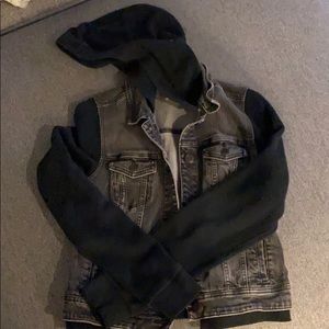 AE Black jean/sweatshirt jacket